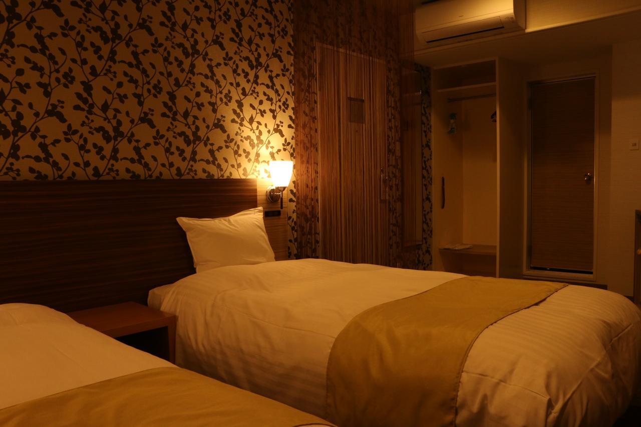 Hotel Crystal Plaza Hitachinaka Buitenkant foto